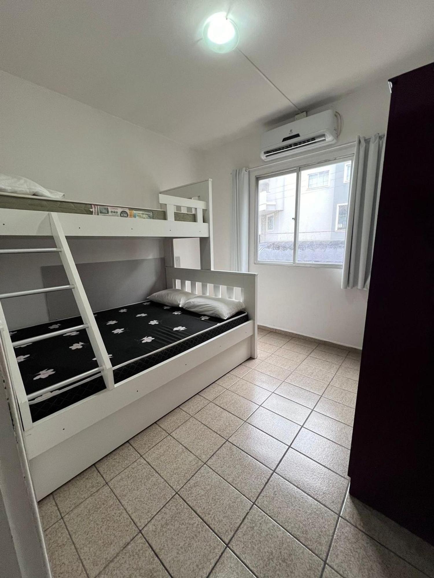 Appartement Residencial Zarling A 50M Da Avenida De Bombinhas Extérieur photo